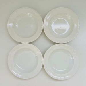 QUADRIFOGLIO Ceramic Raised Edges Decorative Rim Soup Pasta Bowl, Set of 4